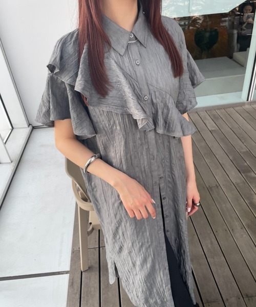 cloenc（クロエンス）の「【手洗い可】フリルワッシャーワンピース（ワンピース・レディース・ブラック/ダークグレー・02/01）」の2枚目の写真