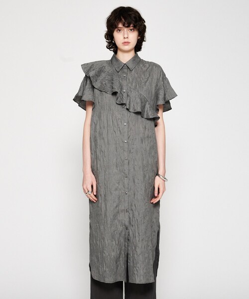 cloenc（クロエンス）の「【手洗い可】フリルワッシャーワンピース（ワンピース・レディース・ブラック/ダークグレー・02/01）」の3枚目の写真