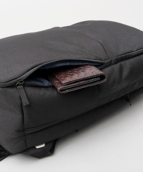 fulcro(フルクロ)の「fulcro フルクロ 撥水 16ポケット バックパック ノート ビジネスリュック A4サイズ・15インチPC収納対応 Co-workシリーズ 17L(バックパック/リュック・メンズ・ブラック・FREE)」の4枚目の写真
