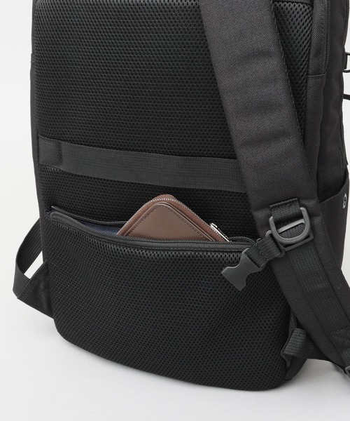 fulcro(フルクロ)の「fulcro フルクロ 撥水 16ポケット バックパック ノート ビジネスリュック A4サイズ・15インチPC収納対応 Co-workシリーズ 17L(バックパック/リュック・メンズ・ブラック・FREE)」の7枚目の写真