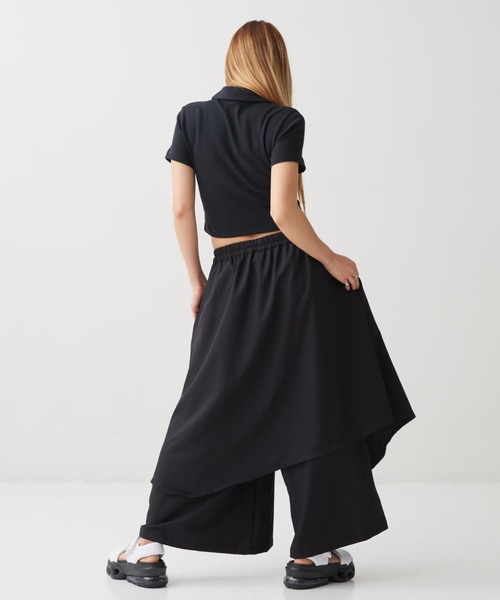 NIKE(ナイキ)の「ナイキ スポーツウェア エッセンシャル ウィメンズ ショートスリーブ ポロ トップ / Nike Sportswear Essential Women's Short-Sleeve Polo Top DV7885-010 Black(ポロシャツ・レディース・ブラック・L/M/S/XL/XS)」の6枚目の写真
