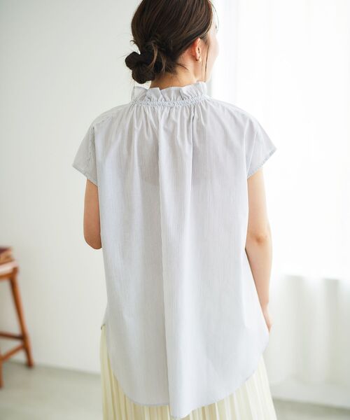 le.coeur blanc(ルクールブラン)の「ストライプフリルカラーブラウス(シャツ/ブラウス・レディース・ホワイト系その他/ブルー系その他2・38)」の11枚目の写真