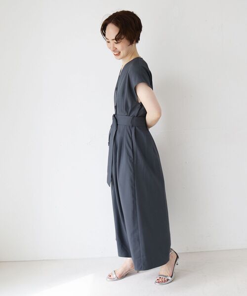 WEB限定アイテム》リネンライクフロントボタンワンピース
