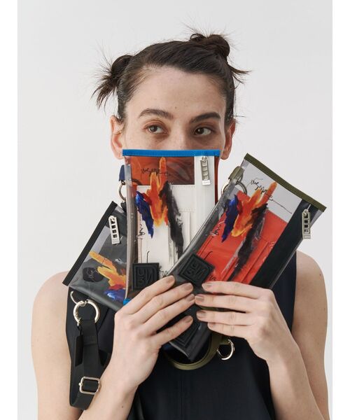 UN3D.（アンスリード）の「PVC MULTI WALLET / ピーブイシーマルチウォレット（財布・レディース・ホワイト/ブラック/ブルー/カーキ・FREE）」の7枚目の写真