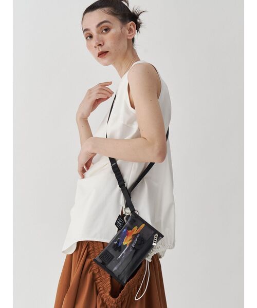 UN3D.（アンスリード）の「PVC MULTI WALLET / ピーブイシーマルチウォレット（財布・レディース・ホワイト/ブラック/ブルー/カーキ・FREE）」の14枚目の写真