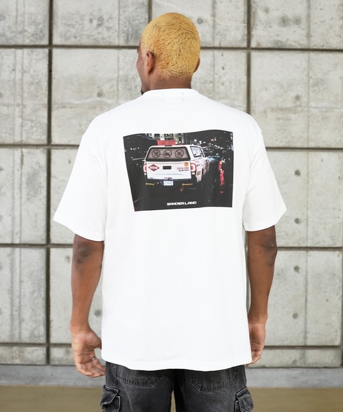 BASIS(ベイシス)の「SANDER LAND 9.1ozマグナムウェイト Night Signals バックプリント ビッグシルエット 半袖Tシャツ(Tシャツ/カットソー・メンズ・ブラック/ホワイト・MEDIUM/LARGE/X-LARGE)」の4枚目の写真