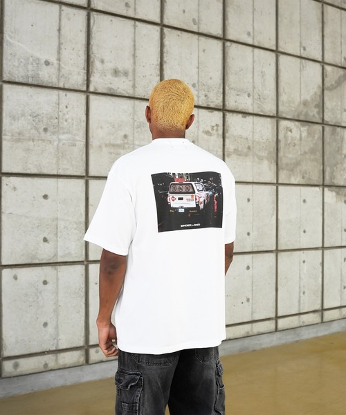BASIS(ベイシス)の「SANDER LAND 9.1ozマグナムウェイト Night Signals バックプリント ビッグシルエット 半袖Tシャツ(Tシャツ/カットソー・メンズ・ブラック/ホワイト・MEDIUM/LARGE/X-LARGE)」の11枚目の写真