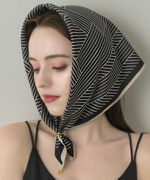 muku（ムク）の「SCARF×CHOUCHOU/GEOMETRIC（バンダナ/スカーフ・レディース・アイボリー/ブラック・FREE）」の16枚目の写真