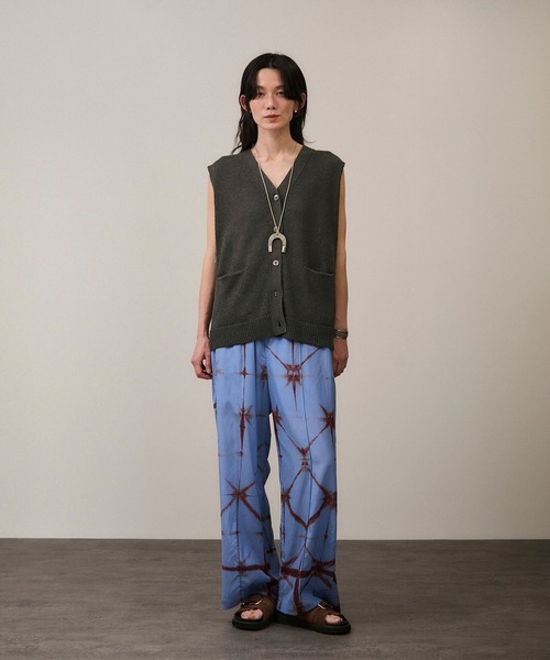 SALON adam et rope'（サロン アダム エ ロペ）の「ペーパーヤーンジレ［手洗い可/和紙素材］（ベスト・レディース・チャコールグレー/ベージュ・FREE）」の3枚目の写真