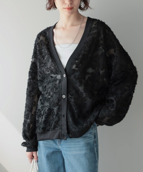 each（イーチ）の「ジャガードシアーVネックカーディガン（カーディガン/ボレロ・レディース・グレー/ブラック/ホワイト・FREE）」の7枚目の写真