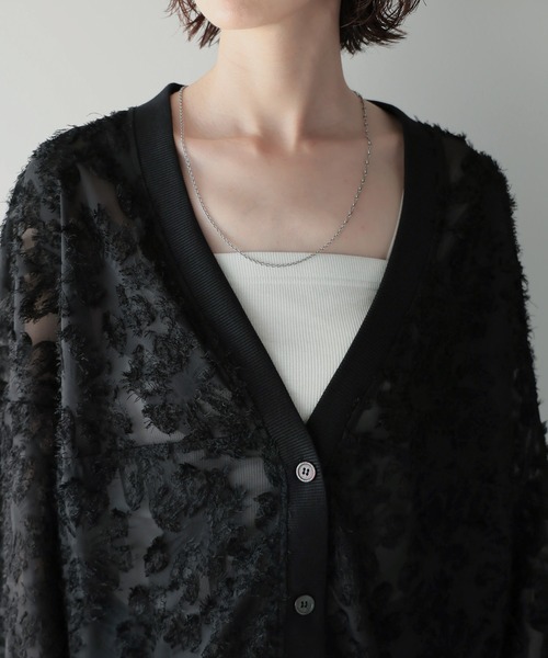 each（イーチ）の「ジャガードシアーVネックカーディガン（カーディガン/ボレロ・レディース・グレー/ブラック/ホワイト・FREE）」の12枚目の写真
