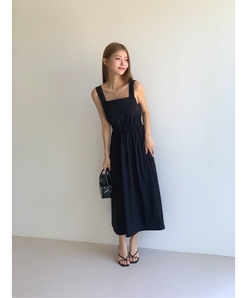 MINS MINIS(ミンスミニス)の「スクエアネックノースリーブAラインワンピース(ワンピース・レディース・ブラック・FREE)」の8枚目の写真