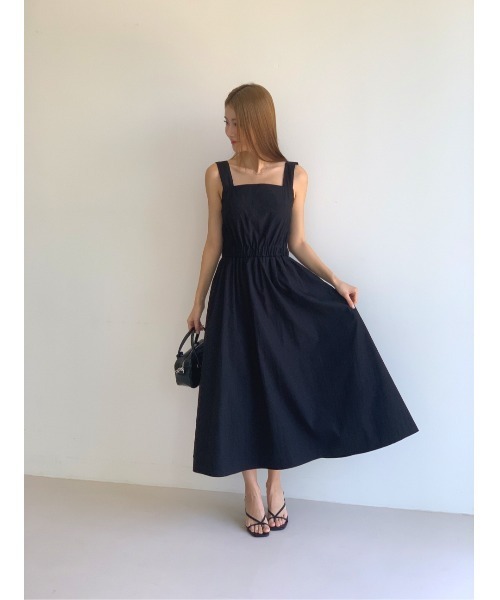 MINS MINIS(ミンスミニス)の「スクエアネックノースリーブAラインワンピース(ワンピース・レディース・ブラック・FREE)」の7枚目の写真