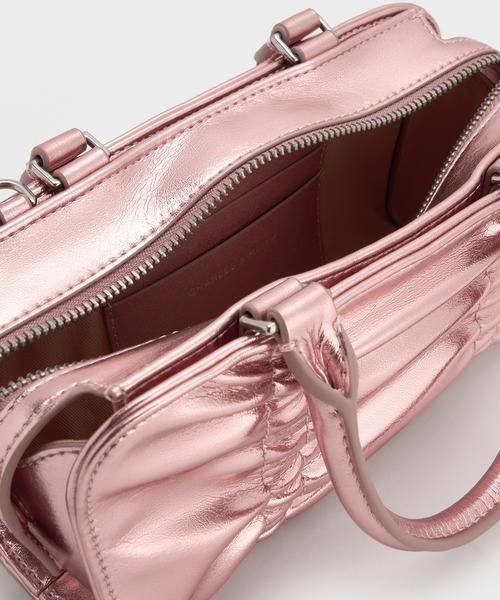 CHARLES & KEITH（チャールズ & キース）の「Kadee ケーディー メタリックルーシュドボウチャームボウリングバッグ（トートバッグ・レディース・ピンク系その他/ダークブラウン系1・S）」の10枚目の写真