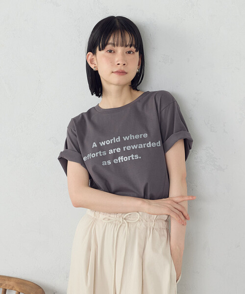 COMME CA ISM(コムサイズム)の「グリッター ロゴTシャツ(Tシャツ/カットソー・レディース・ブラック/サックスブルー/ホワイト/チャコール・MEDIUM/LARGE)」の3枚目の写真
