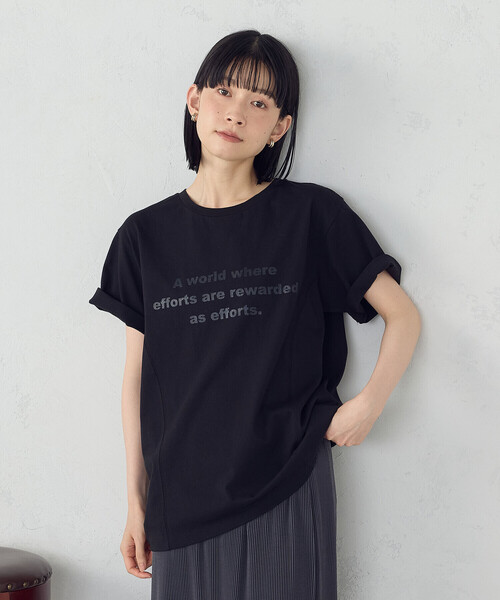 COMME CA ISM(コムサイズム)の「グリッター ロゴTシャツ(Tシャツ/カットソー・レディース・ブラック/サックスブルー/ホワイト/チャコール・MEDIUM/LARGE)」の1枚目の写真