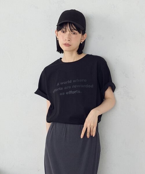 COMME CA ISM(コムサイズム)の「グリッター ロゴTシャツ(Tシャツ/カットソー・レディース・ブラック/サックスブルー/ホワイト/チャコール・MEDIUM/LARGE)」の7枚目の写真