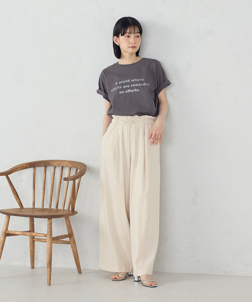 COMME CA ISM(コムサイズム)の「グリッター ロゴTシャツ(Tシャツ/カットソー・レディース・ブラック/サックスブルー/ホワイト/チャコール・MEDIUM/LARGE)」の8枚目の写真