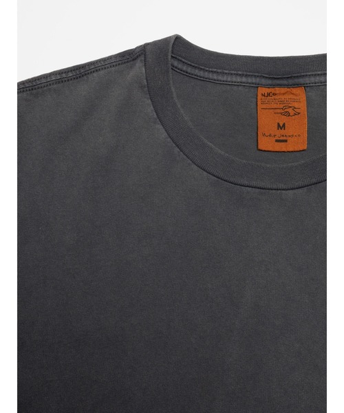Nudie Jeans(ヌーディージーンズ)の「Nudie Jeans/ヌーディージーンズ Roy Lost Leaf T-Shirt / プリントTシャツ / Antracite(Tシャツ/カットソー・メンズ・ブラック系その他・M/L/XL/S)」の6枚目の写真