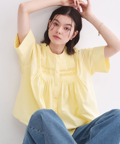 OPAQUE.CLIP（オペークドットクリップ）の「ピンタックフレアシャツ【洗濯機洗い可】（シャツ/ブラウス・レディース・ブラック/ホワイト/ライトイエロー系・38/40/42）」の3枚目の写真