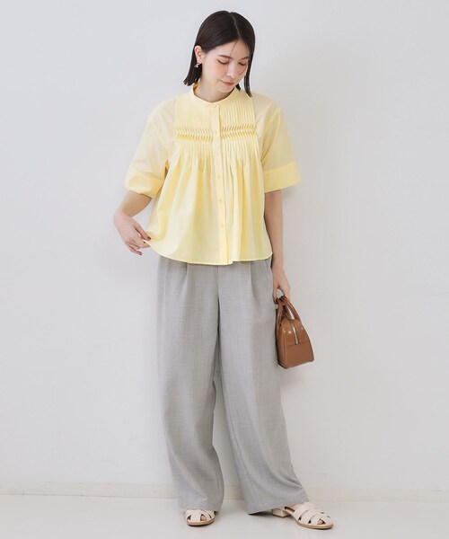 OPAQUE.CLIP（オペークドットクリップ）の「ピンタックフレアシャツ【洗濯機洗い可】（シャツ/ブラウス・レディース・ブラック/ホワイト/ライトイエロー系・38/40/42）」の14枚目の写真