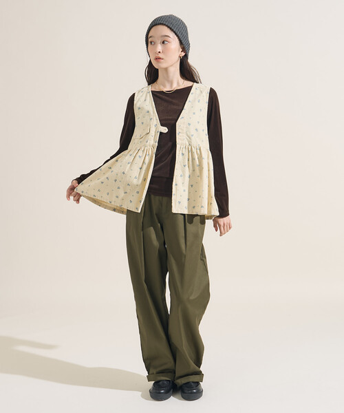 FREAK'S STORE(フリークスストア)の「カントリーフラワー コーデュロイベスト<セットアップ対応>/小花柄(ベスト・レディース・キャメル/チャコール/ナチュラル・フリ-)」の11枚目の写真