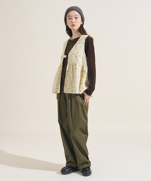 FREAK'S STORE(フリークスストア)の「カントリーフラワー コーデュロイベスト<セットアップ対応>/小花柄(ベスト・レディース・キャメル/チャコール/ナチュラル・フリ-)」の13枚目の写真