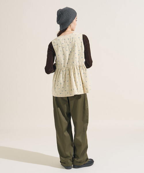 FREAK'S STORE(フリークスストア)の「カントリーフラワー コーデュロイベスト<セットアップ対応>/小花柄(ベスト・レディース・キャメル/チャコール/ナチュラル・フリ-)」の14枚目の写真