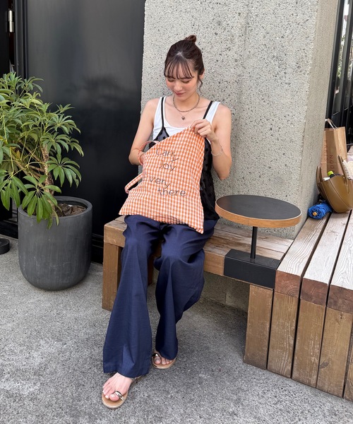 UNDERSTATEMENTs(アンダーステイトメント)の「【ユニセックス】sefumiコラボ企画/ギンガムチェックロゴ刺繍トートバック(トートバッグ・レディース・オレンジ/ブルー・FREE)」の3枚目の写真
