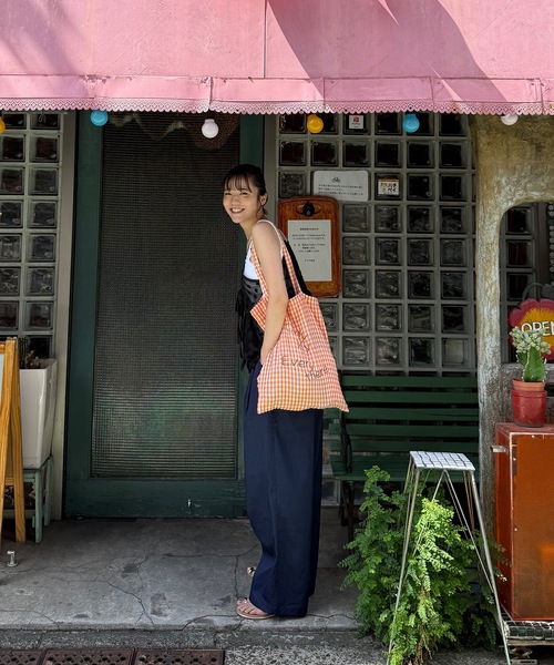 UNDERSTATEMENTs(アンダーステイトメント)の「【ユニセックス】sefumiコラボ企画/ギンガムチェックロゴ刺繍トートバック(トートバッグ・レディース・オレンジ/ブルー・FREE)」の13枚目の写真