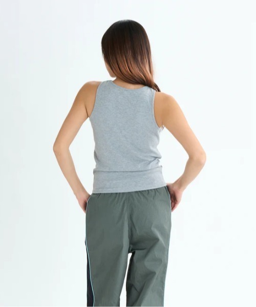 ROXY(ロキシー)の「NAIL IT L/S TEE/ロキシー速乾UVケア長袖トップス・タンクトップセット(Tシャツ/カットソー・レディース・グレー/ブラック/ホワイト・SMALL/LARGE/MEDIUM)」の22枚目の写真
