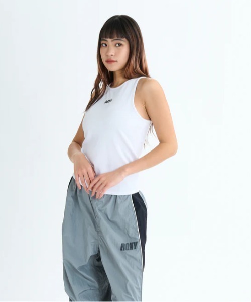 ROXY(ロキシー)の「NAIL IT L/S TEE/ロキシー速乾UVケア長袖トップス・タンクトップセット(Tシャツ/カットソー・レディース・グレー/ブラック/ホワイト・SMALL/LARGE/MEDIUM)」の6枚目の写真