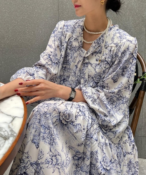 Aelina(エリナ)の「長袖リラックスワンピース(ワンピース・レディース・ブラック/ブルー・F)」の14枚目の写真