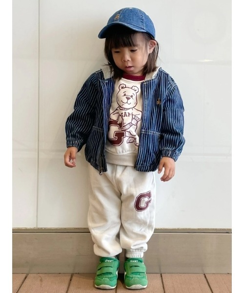 GAP（ギャップ）の「デニム ストライプ パーカージャケット (幼児・ベビー)（デニムジャケット・キッズ・インディゴブルー・80ｃｍ/90cm/95cm/100cm/105cm/110cm）」の4枚目の写真