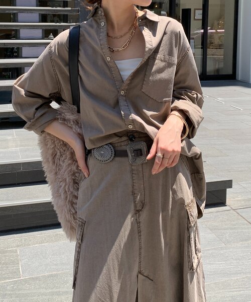 DouDou(ドゥドゥ)の「リヨセルピグメントビッグシャツ(シャツ/ブラウス・レディース・ブラウン/ブラック・FREE)」の1枚目の写真