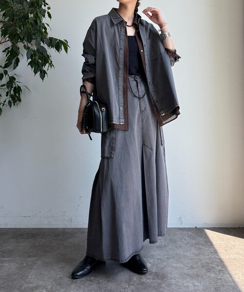 DouDou(ドゥドゥ)の「リヨセルピグメントビッグシャツ(シャツ/ブラウス・レディース・ブラウン/ブラック・FREE)」の3枚目の写真