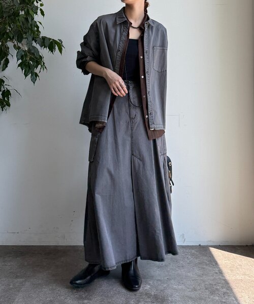 DouDou(ドゥドゥ)の「リヨセルピグメントビッグシャツ(シャツ/ブラウス・レディース・ブラウン/ブラック・FREE)」の4枚目の写真