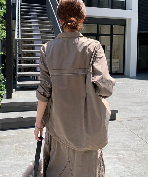 DouDou(ドゥドゥ)の「リヨセルピグメントビッグシャツ(シャツ/ブラウス・レディース・ブラウン/ブラック・FREE)」の17枚目の写真