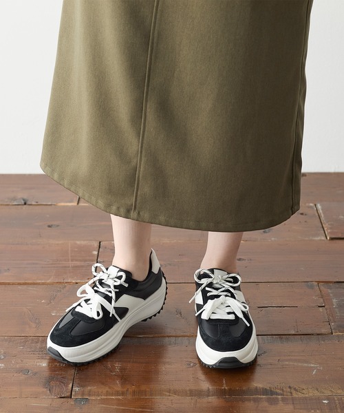 coca(ANDEX shoes product)(コカ)の「厚底 ローカット GERMAN TRAINER スニーカー(スニーカー・レディース・ホワイト/ブラック・LARGE/MEDIUM/SMALL)」の4枚目の写真