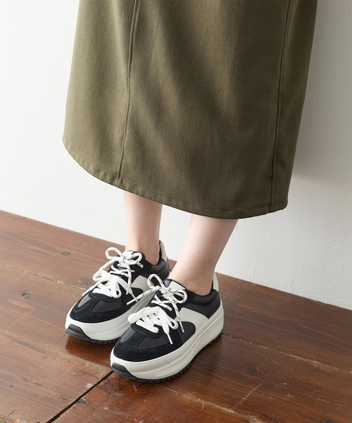 coca(ANDEX shoes product)(コカ)の「厚底 ローカット GERMAN TRAINER スニーカー(スニーカー・レディース・ホワイト/ブラック・LARGE/MEDIUM/SMALL)」の10枚目の写真