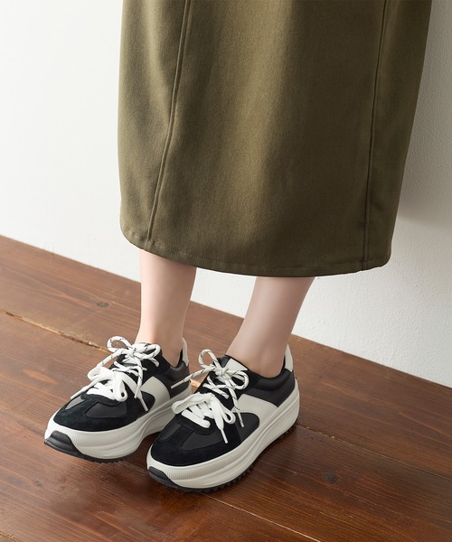 coca(ANDEX shoes product)(コカ)の「厚底 ローカット GERMAN TRAINER スニーカー(スニーカー・レディース・ホワイト/ブラック・LARGE/MEDIUM/SMALL)」の11枚目の写真