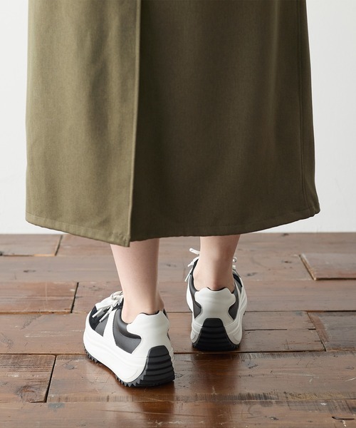 coca(ANDEX shoes product)(コカ)の「厚底 ローカット GERMAN TRAINER スニーカー(スニーカー・レディース・ホワイト/ブラック・LARGE/MEDIUM/SMALL)」の9枚目の写真