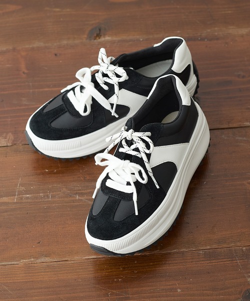 coca(ANDEX shoes product)(コカ)の「厚底 ローカット GERMAN TRAINER スニーカー(スニーカー・レディース・ホワイト/ブラック・LARGE/MEDIUM/SMALL)」の19枚目の写真
