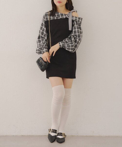 continuer de NICE CLAUP（コンティニューデナイスクラップ）の「【あゆな@ayupi.06セレクト】ドッキングワンショルミニワンピース（ワンピース・レディース・ブラウン/ブラック・FREE）」の17枚目の写真
