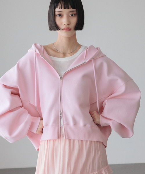 LOWRYS FARM（ローリーズファーム）の「ＺＩＰショートフーディ　588894（パーカー・レディース・グレー/エンジ/ブラック/イエロー/アイボリー/グレー系その他/ピンク・FREE）」の6枚目の写真