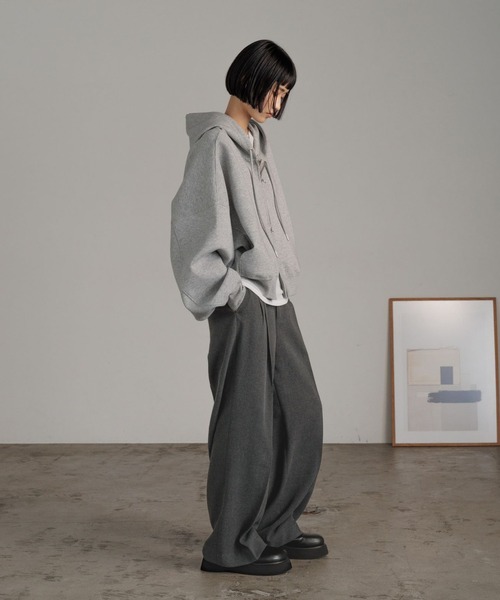 【美品】BTN ショートフーディ　グレー MAISON KITSUNE（メゾン キツネ） フーディー DRESSED FOX REGULAR
