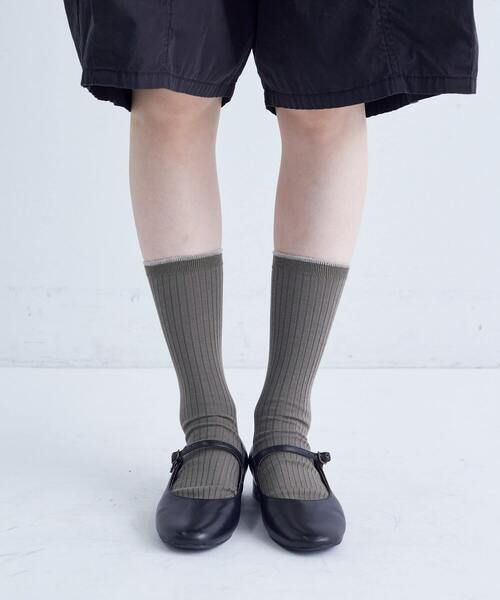 conges payes ADIEU TRISTESSE（コンジェ ペイエ アデュートリステス）の「配色リブソックス（ソックス/靴下・レディース・カーキ/ベージュ・FREE）」の6枚目の写真