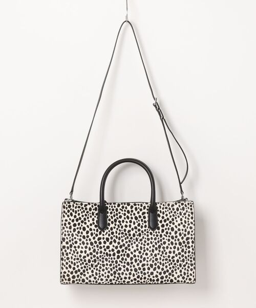 MICHAEL KORS(マイケルコース)の「SCARLETT チータープリント カーフヘア サッチェル ミディアム(ハンドバッグ・レディース・ブラック系その他・FREE)」の2枚目の写真