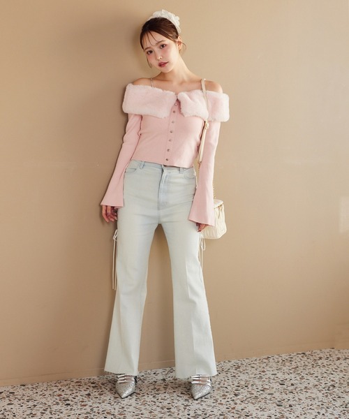 one after another NICE CLAUP（ワンアフターアナザーナイスクラップ）の「WEB限定/ビジューフェイクファーニット（ニット/セーター・レディース・ピンク/モカ/ブラック/アイボリー・FREE）」の18枚目の写真