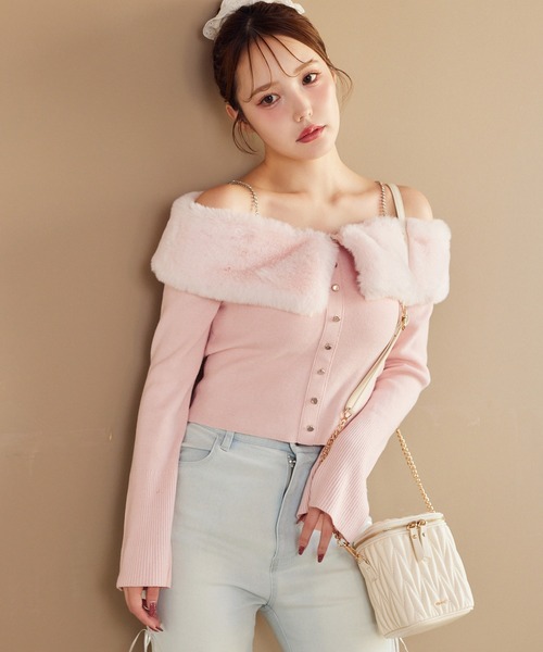 one after another NICE CLAUP（ワンアフターアナザーナイスクラップ）の「WEB限定/ビジューフェイクファーニット（ニット/セーター・レディース・ピンク/モカ/ブラック/アイボリー・FREE）」の19枚目の写真